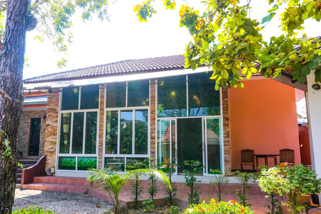 Phalaburi Resort Ban Chang  Exterior foto