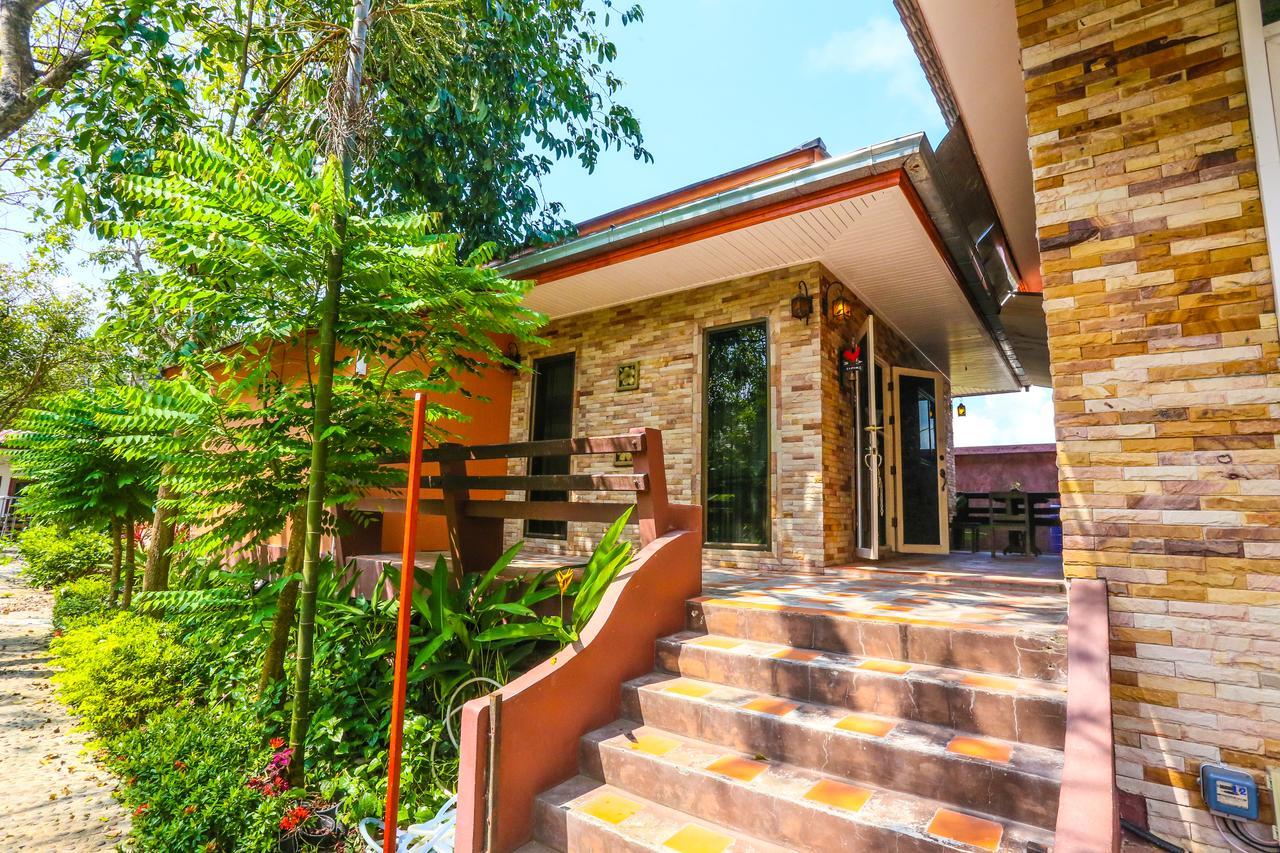 Phalaburi Resort Ban Chang  Exterior foto